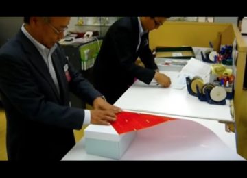השיטה היפנית הזו לעטיפת מתנות היא יעילה וגאונית